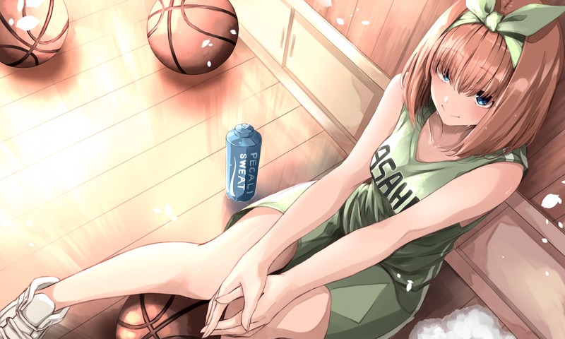 5-toubun no Hanayome, redhead, ribbon, anime girls, short hair, Nakano Yotsuba, basketball, drink