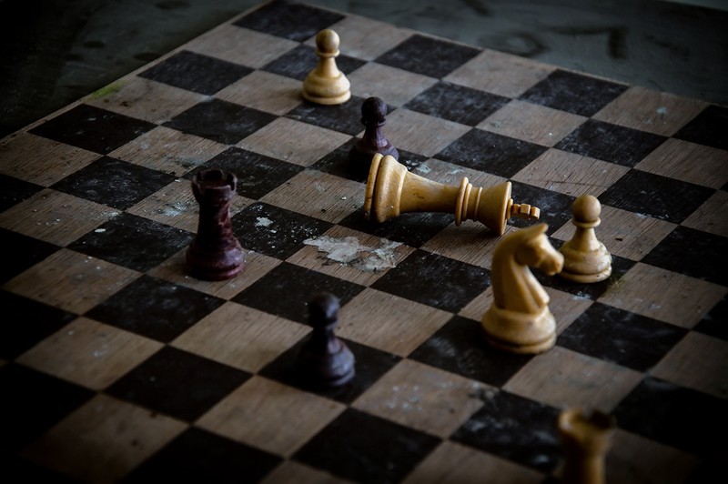 old, board games, chess, king, dark