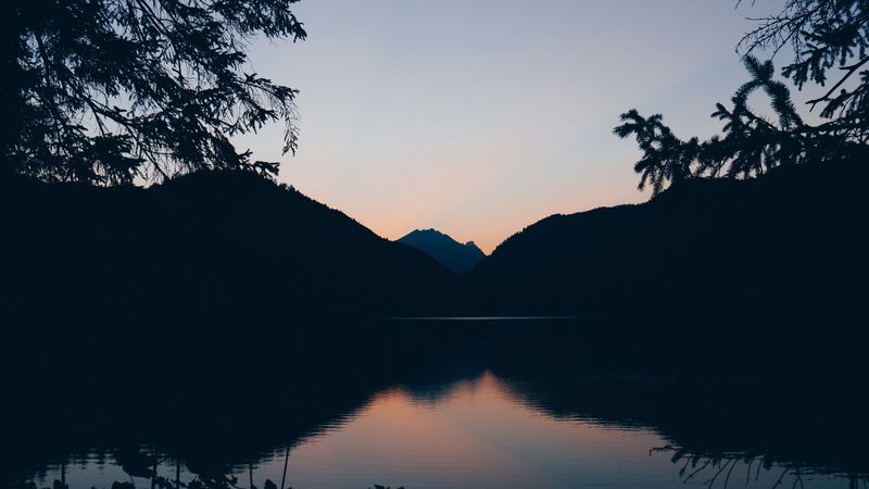 mountains, lake, twilight, reflection, horizon, branches, 4k