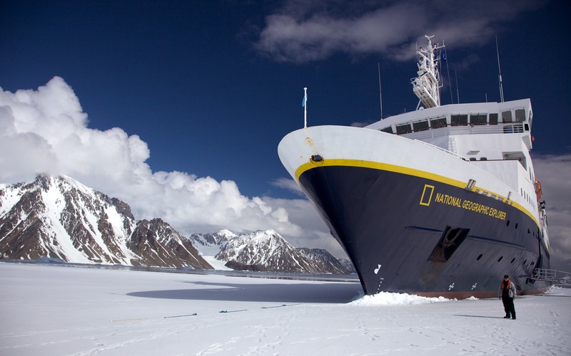 Antarctica, icebreakers, ship, ice, snow, cold, National Geographic, men, mountains, clouds, shadow