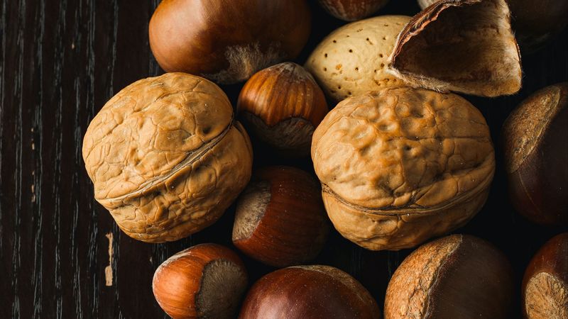 nuts, hazelnuts, walnuts, 4k
