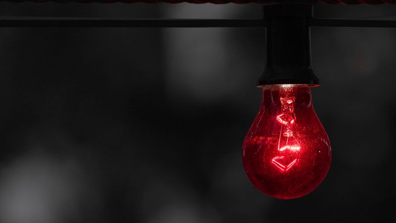 light bulb, electricity, light, lighting, red, 4k