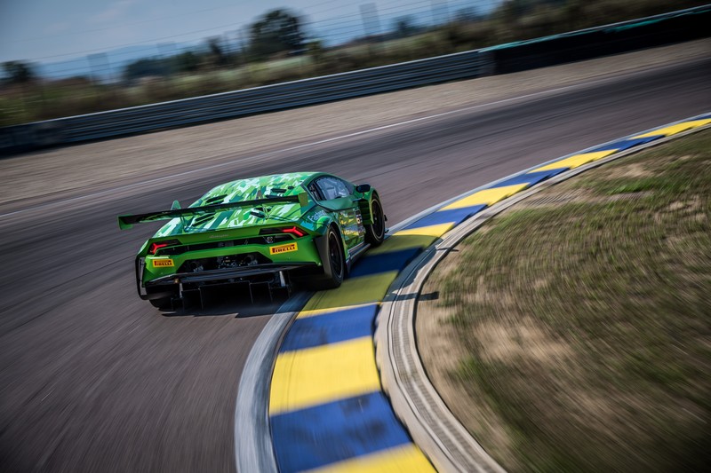 car, vehicle, supercars, Super Car, race cars, racing, race tracks, Lamborghini, green cars, Lamborghini Huracan
