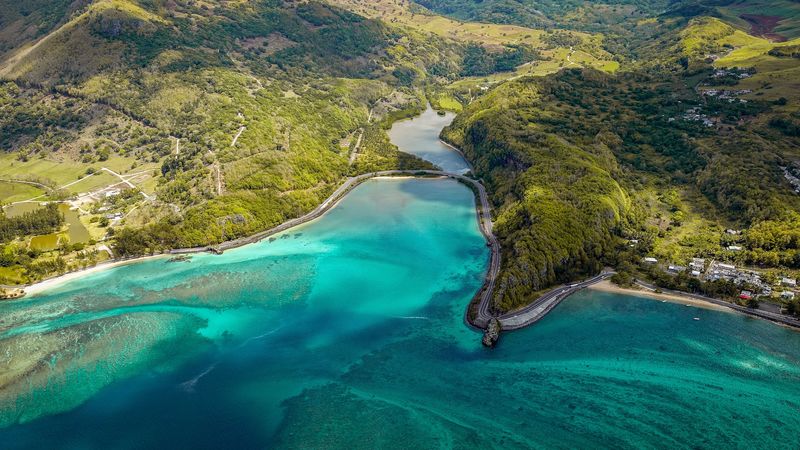 island, aerial view, ocean, coast, maconde, mauritius, 4k