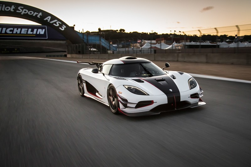 Koenigsegg, Koenigsegg Agera One:1, white cars, vehicle, supercars, asphalt, car