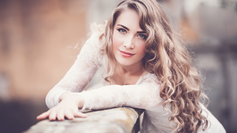 model, white, woman, girl