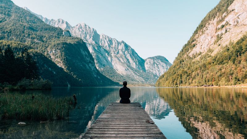mountains, alone, lake, pier, solitude, 4k