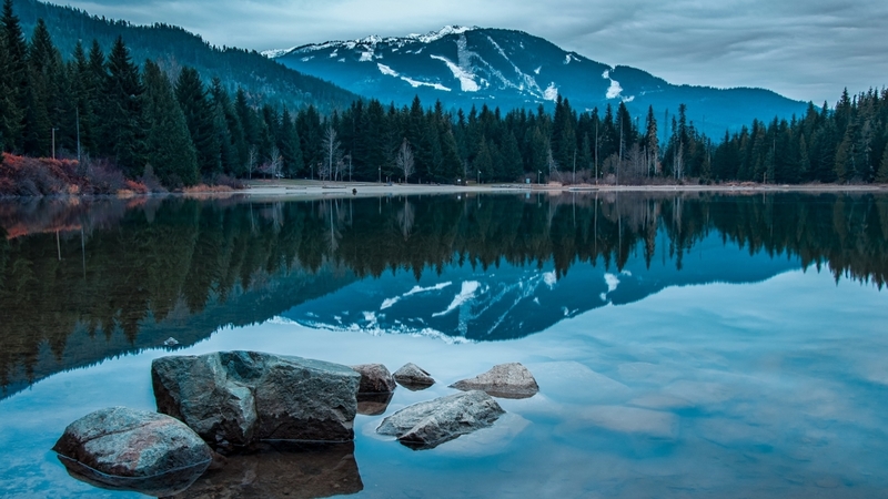 rock, beautiful, cold, leaves, nice, stones, pine, green, river, mirror, blue, amazing, backgrouns, lakes, colors, sky, trees, water, cool, snow, mountains, awesome