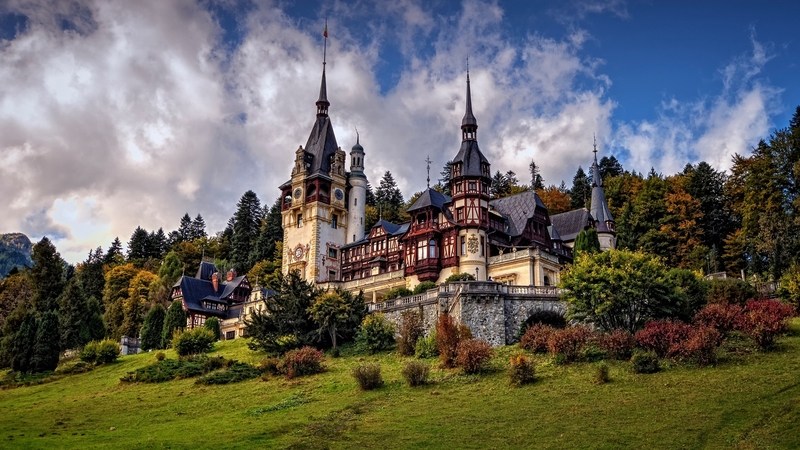 peles, romania, sinaia, castel, green, castle