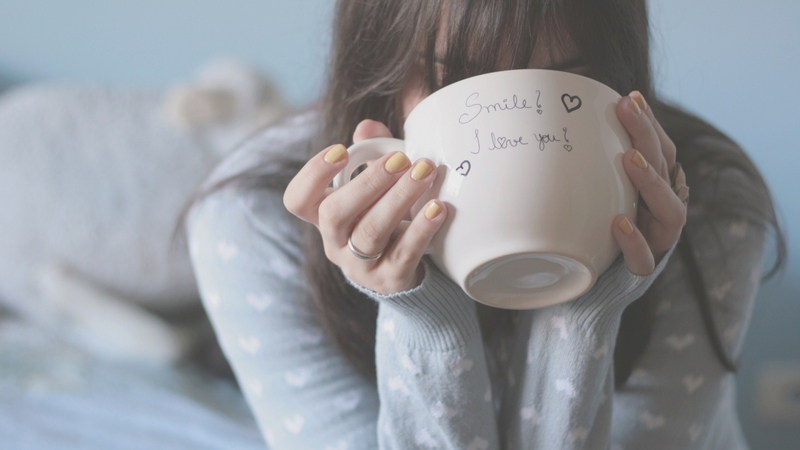 girl, cup, caffe, bed