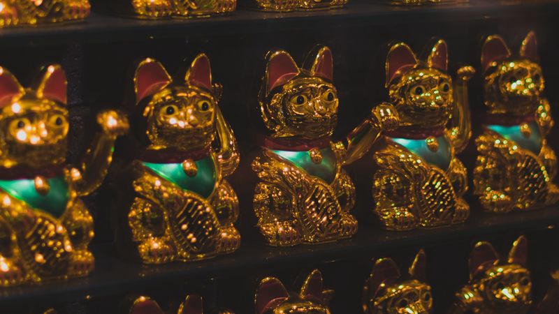 maneki-neko, statuette, cat, golden, 4k
