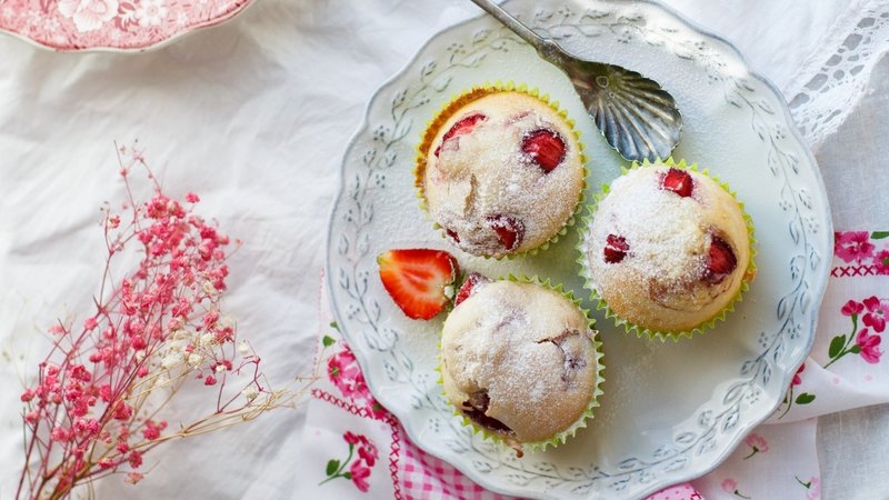 cupcake, cupcakes, photography, strawberry, pink, dessert, sweet
