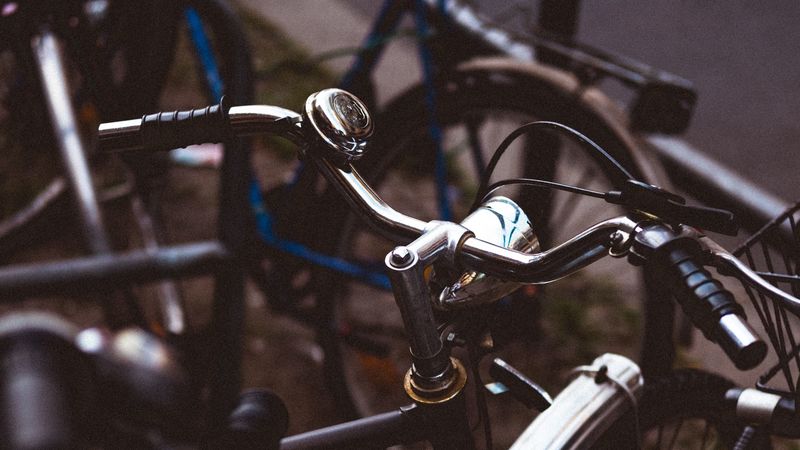 bicycles, steering wheel, bicycle parking, 4k