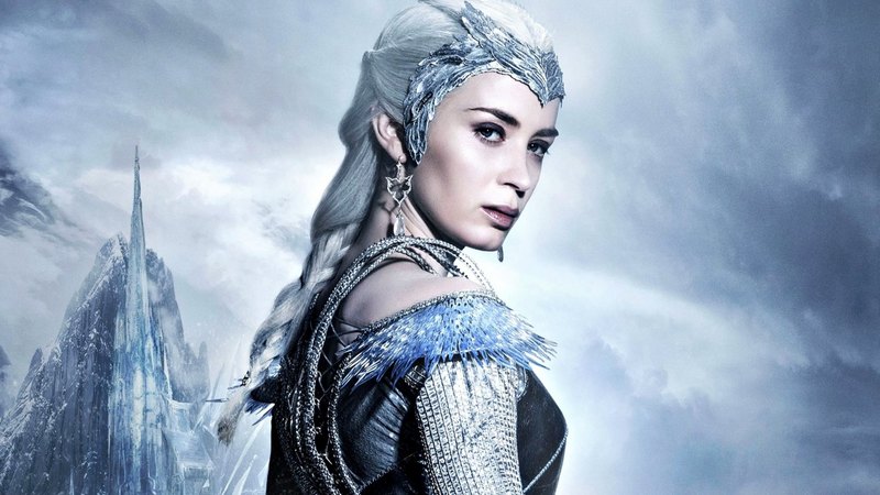 the huntsman winter s war, movie, emily blunt, woman, freya, ice queen, fantasy, actress, blue