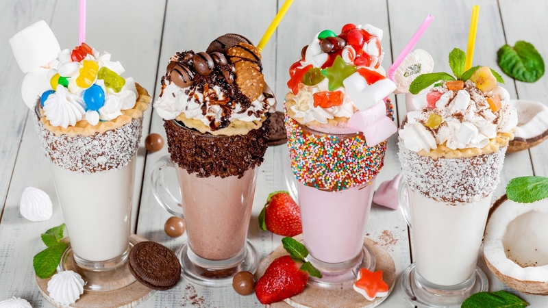 strawberry, ice cream, food, chocolate, sweet, dessert, fruit, glass, summer, pink