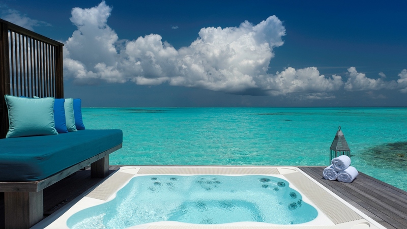 ocean, relax, towels, beautiful, clouds, beach, water, paradise, lanterm, jacuzzi, deck, pillows, blue