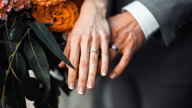 newlyweds, hands, rings, love, couple, 4k