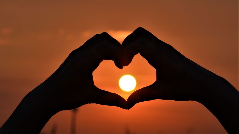 hands, heart, sun, sunset, love, 4k