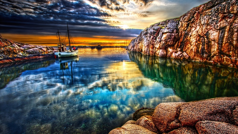 rocks, colorful, sailing, beautiful, sunset, clouds, boats, boat, cliffs, beauty, reflection, amazing, lovely, view, ocean, colors, sky, lake, water, peaceful, nature, sailboat, sailboats