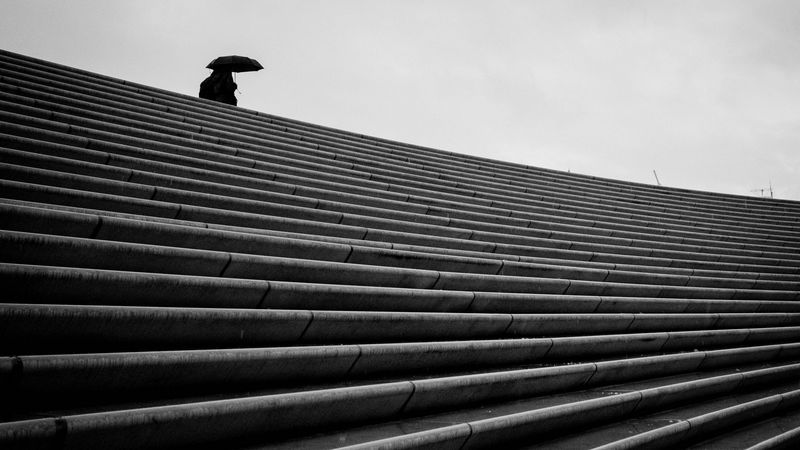 staircase, bw, umbrella, loneliness, 4k