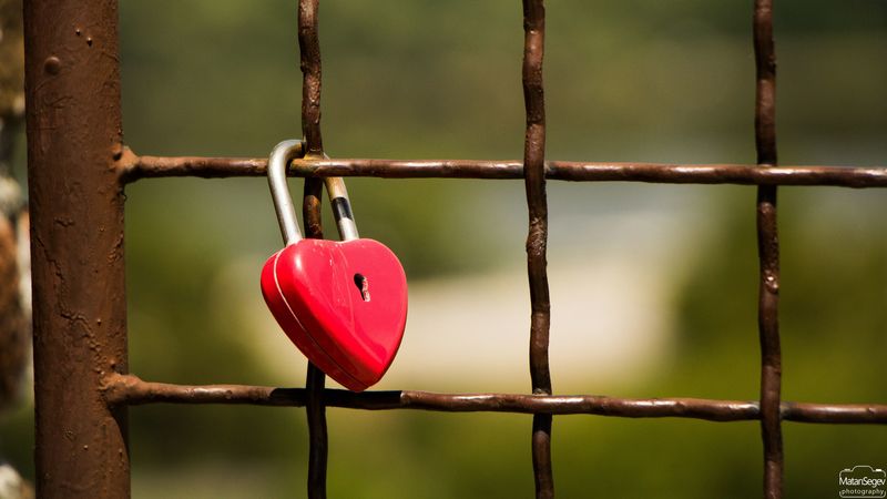lock, heart, fence, lattice, 4k