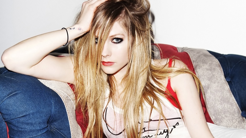 celebrity, avril lavigne, people, music, entertainment, beautiful, singer, songwriter