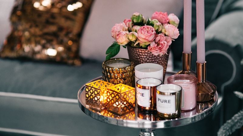 bouquet, candles, table, 4k