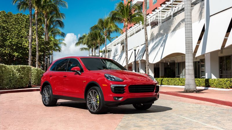 porsche cayenne, porsche, red, side view, palm trees, 4k