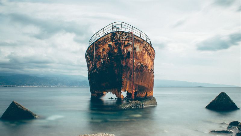 ship, rusty, ruined, sea, shore, 4k