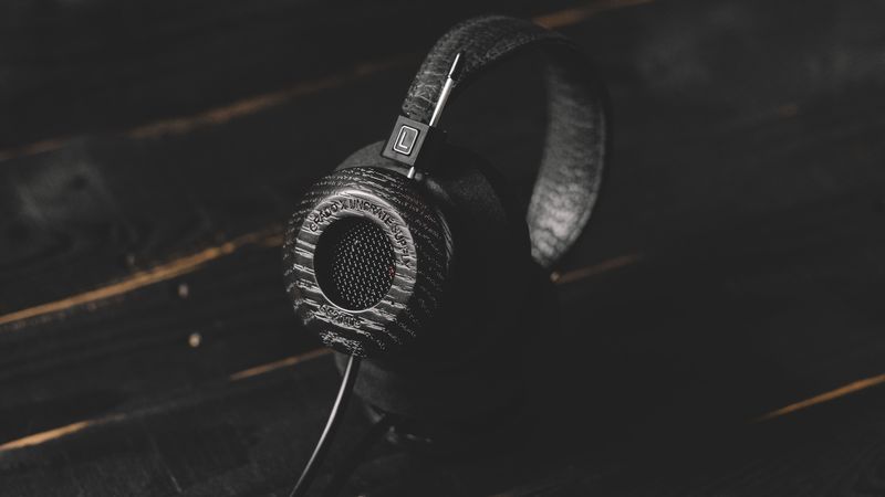 headphones, audio, dark, stylish, 4k