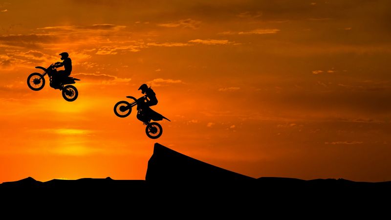 motorcyclist, silhouettes, trick, hill, 4k