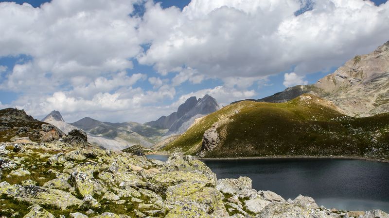 rocks, blocks, lake, mountains, 4k