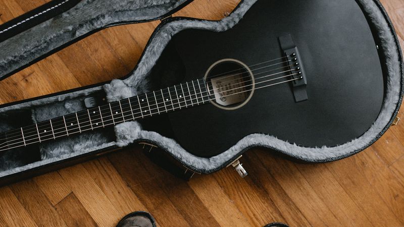 guitar, musical instrument, boots, 4k