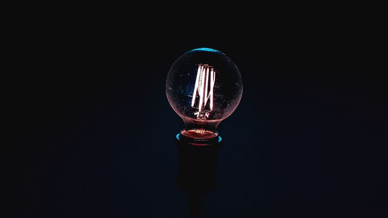 lamp, electricity, light, black background, 4k