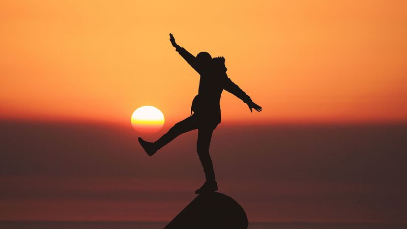 man, silhouette, sun, sunset, 4k