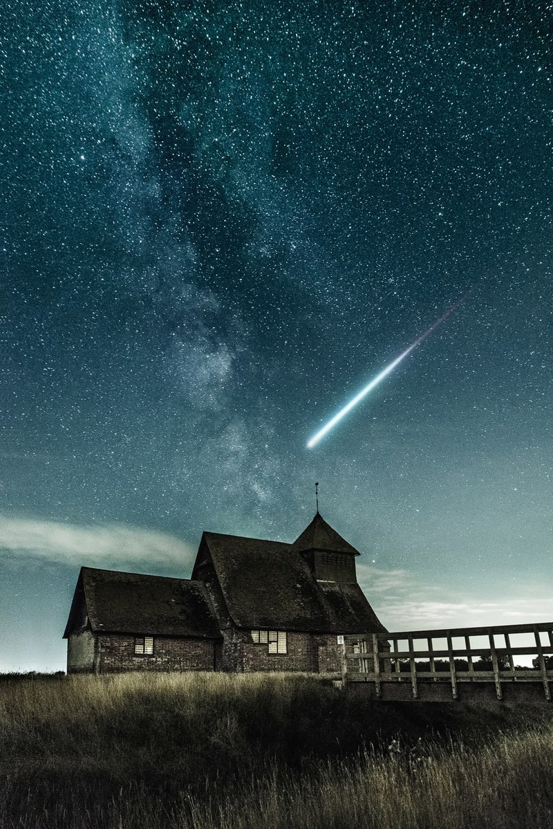 shooting star meteor starry night and hd, 4k