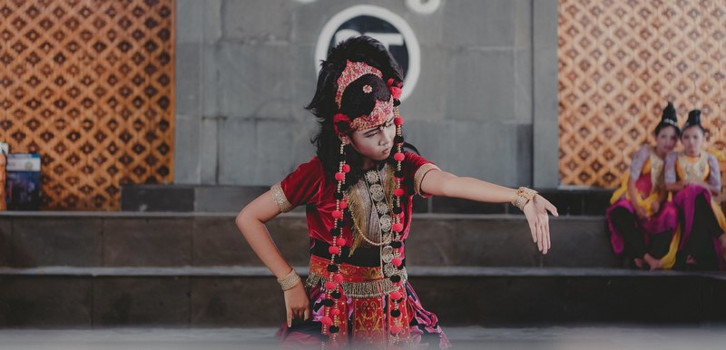 art performance traditional dancer and art 4k