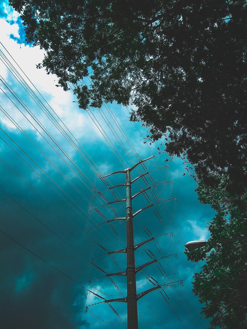 moody dark power line and power hd, 4k