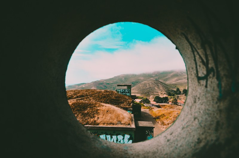 porthole window pipe and tunnel 4k