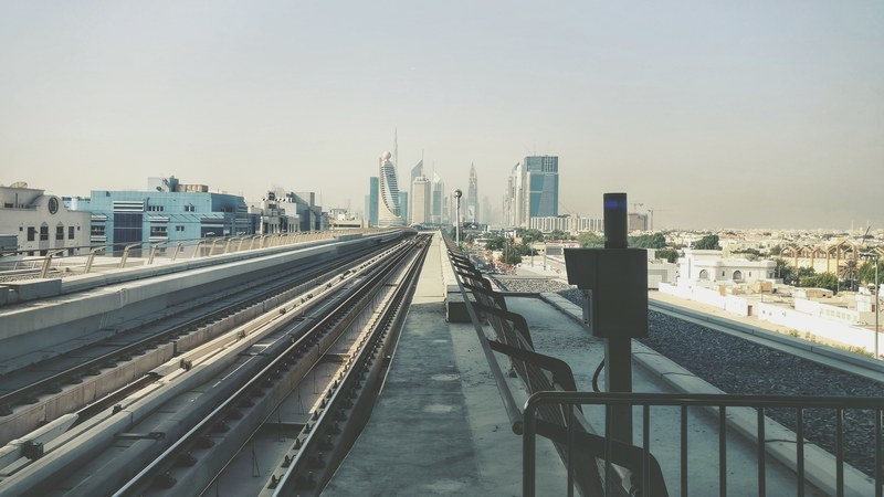 dubai metro and dubai 4k