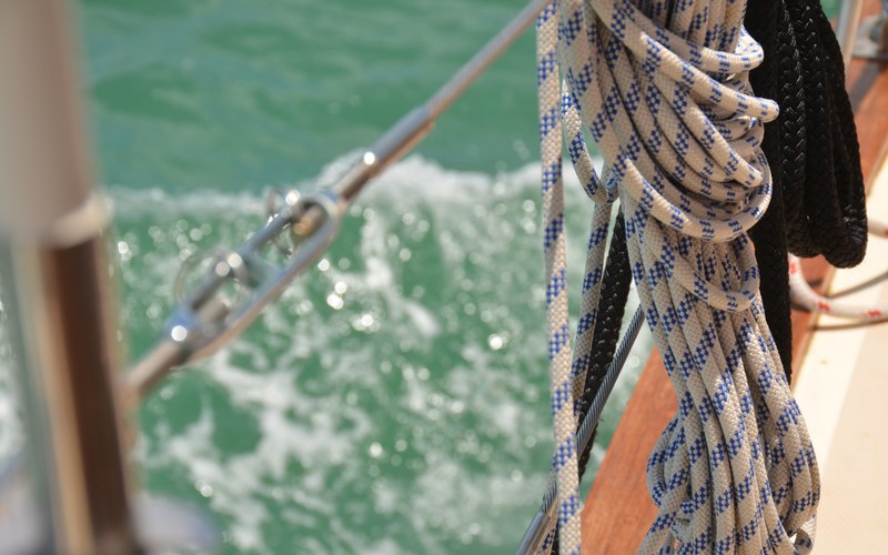 rope water sea and knot 4k
