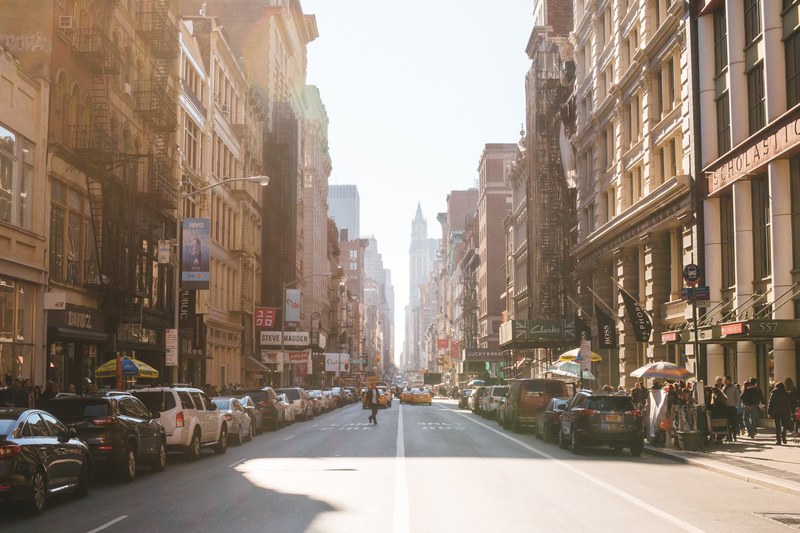 broadway in new york on a bright day, bright broadway 4k