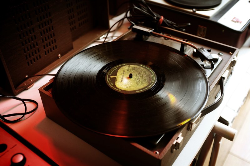 vinyl revival vinyl player the beatle and vintage 4k