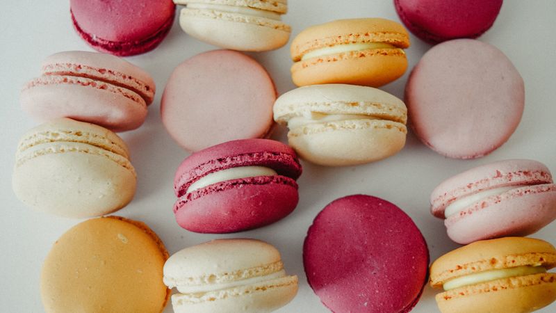 macaroons, almond biscuits, dessert, 4k