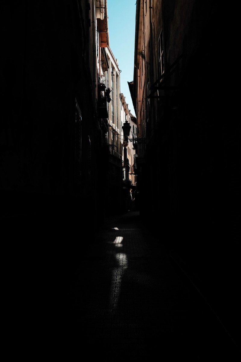 alley dark building and sky hd, 4k