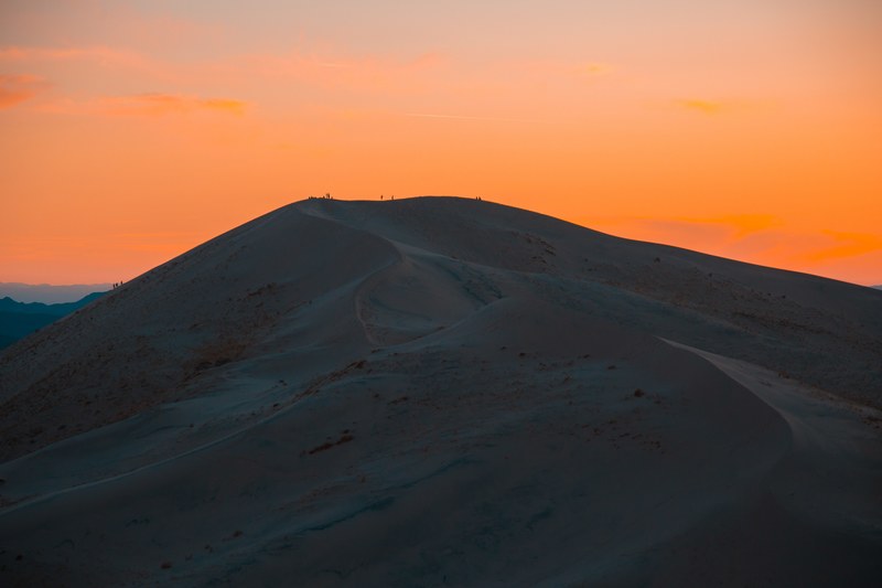 mountain dune sand and desert 4k