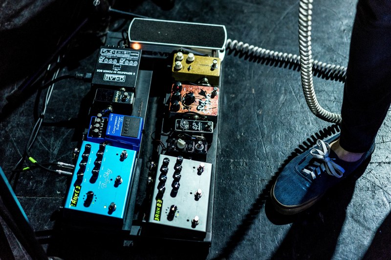 guitar pedal lead effects and shoe 4k
