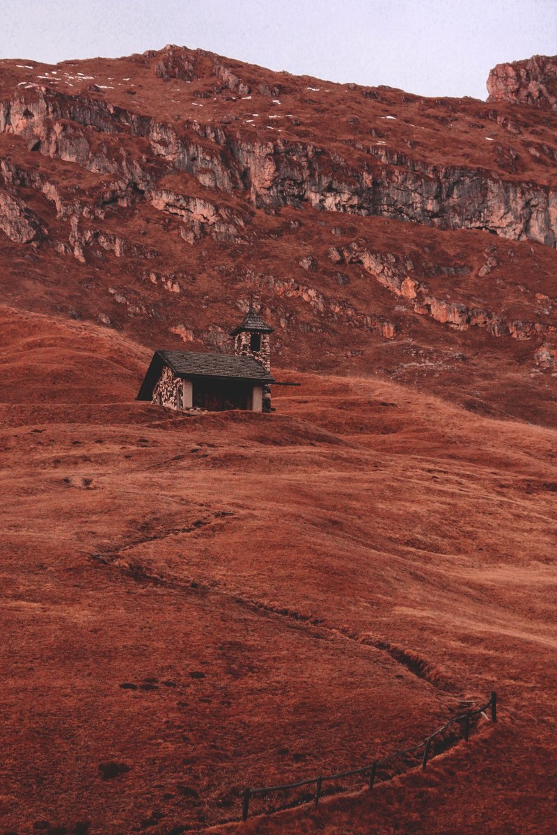 lost in the mountains 4k