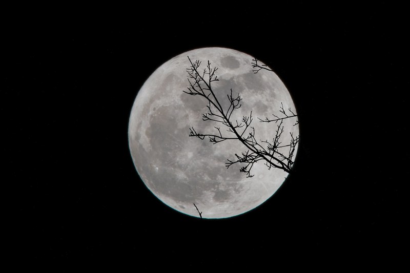 moon lunar full moon and black and white 4k