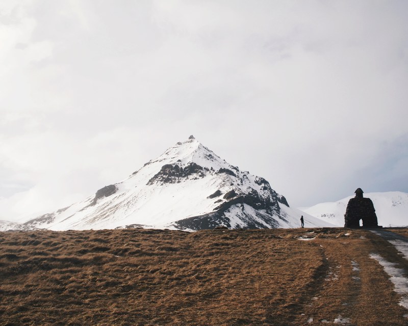 mountain travel nature and white 4k